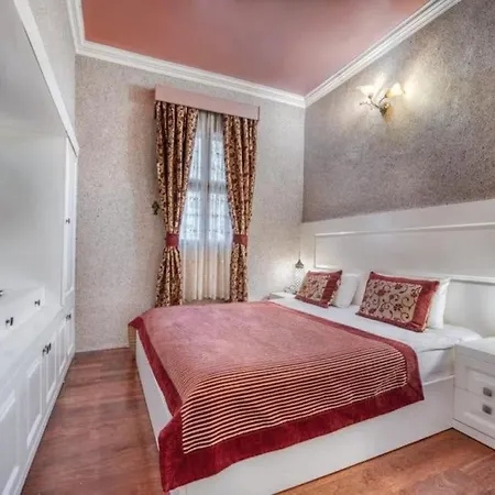 Bed & Breakfast Elegant In A Historical *