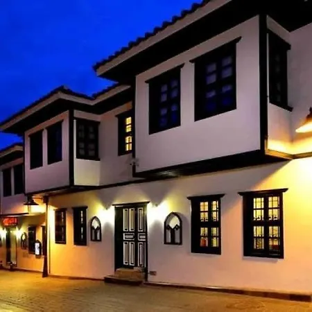 Elegant In A Historical * 安塔利亚